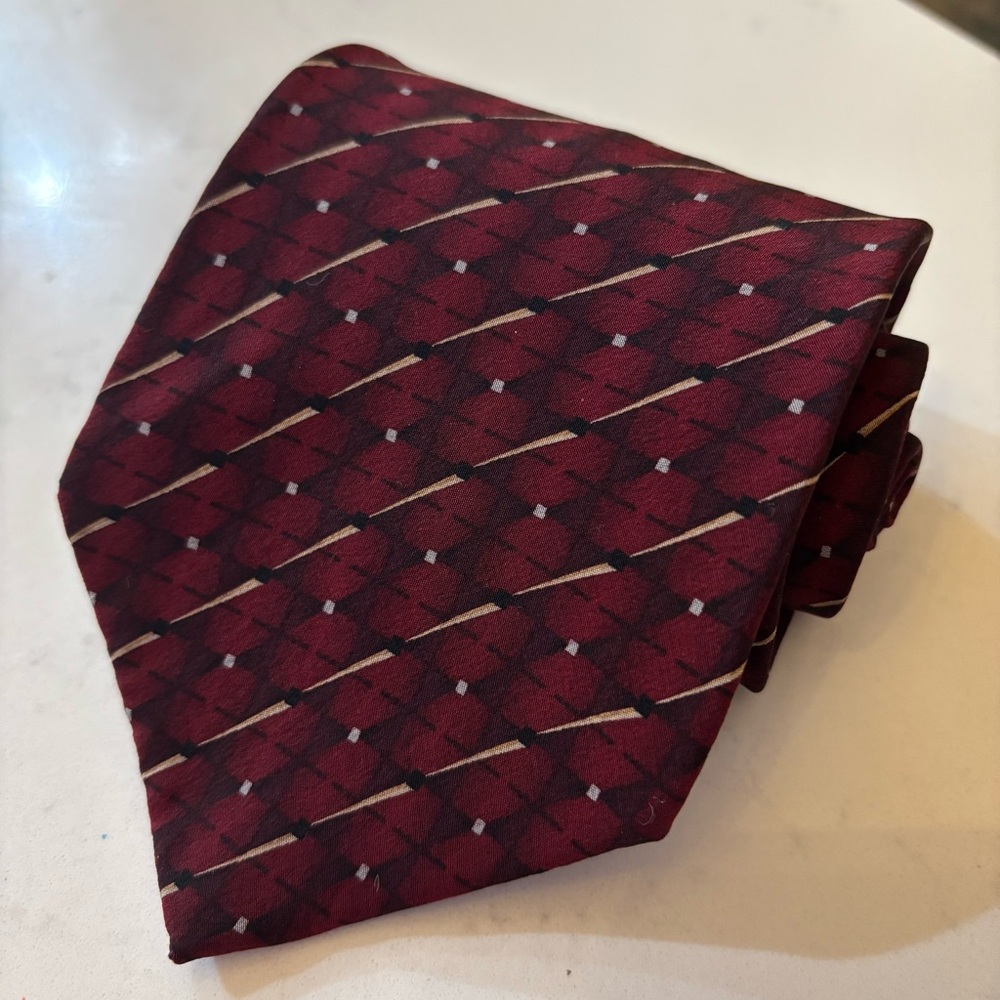 Bill Blass Black Label Men’s Tie Burgundy W/Black & Tan Foulard 56”X4” Stylish